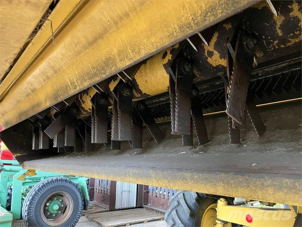 New Holland TX67 콤바인 수확기