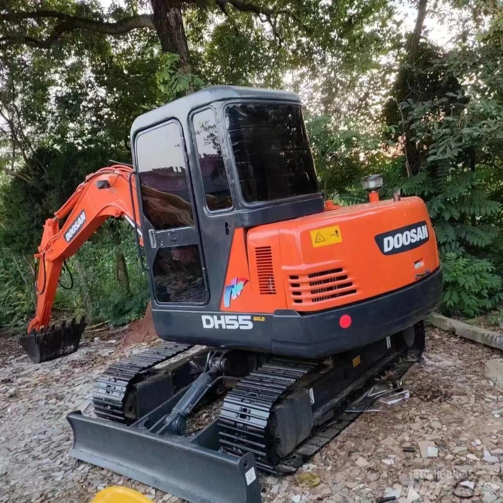 Doosan DH 55 소형 굴삭기 7톤 미만