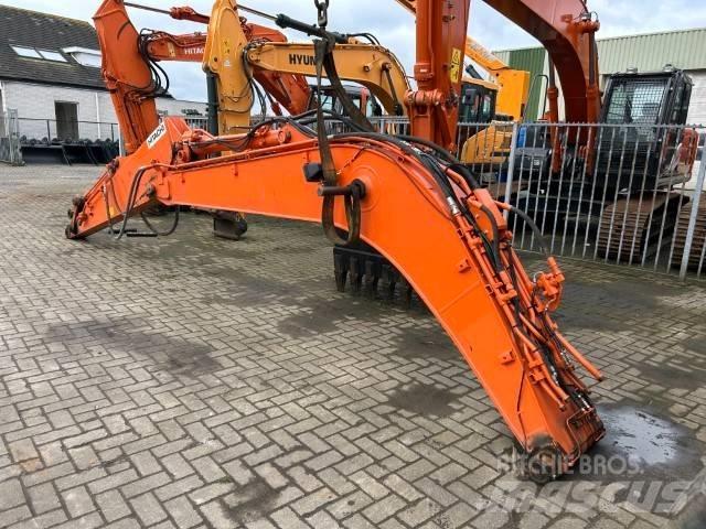Hitachi ZX 130 백호