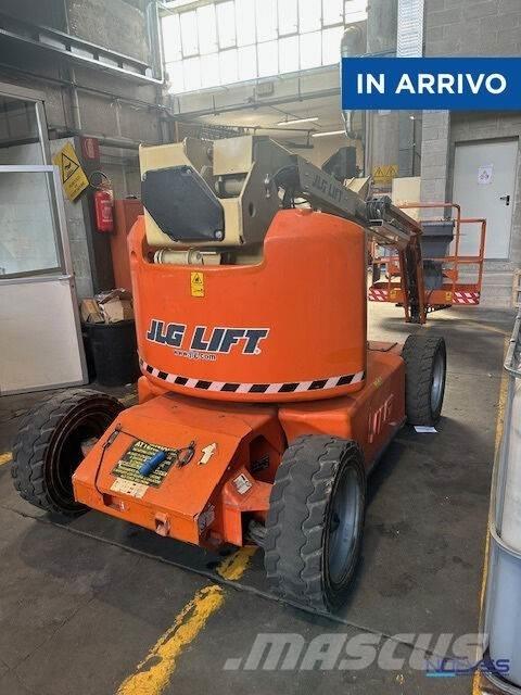 JLG E450AJ 관절형 전동이동 리프트