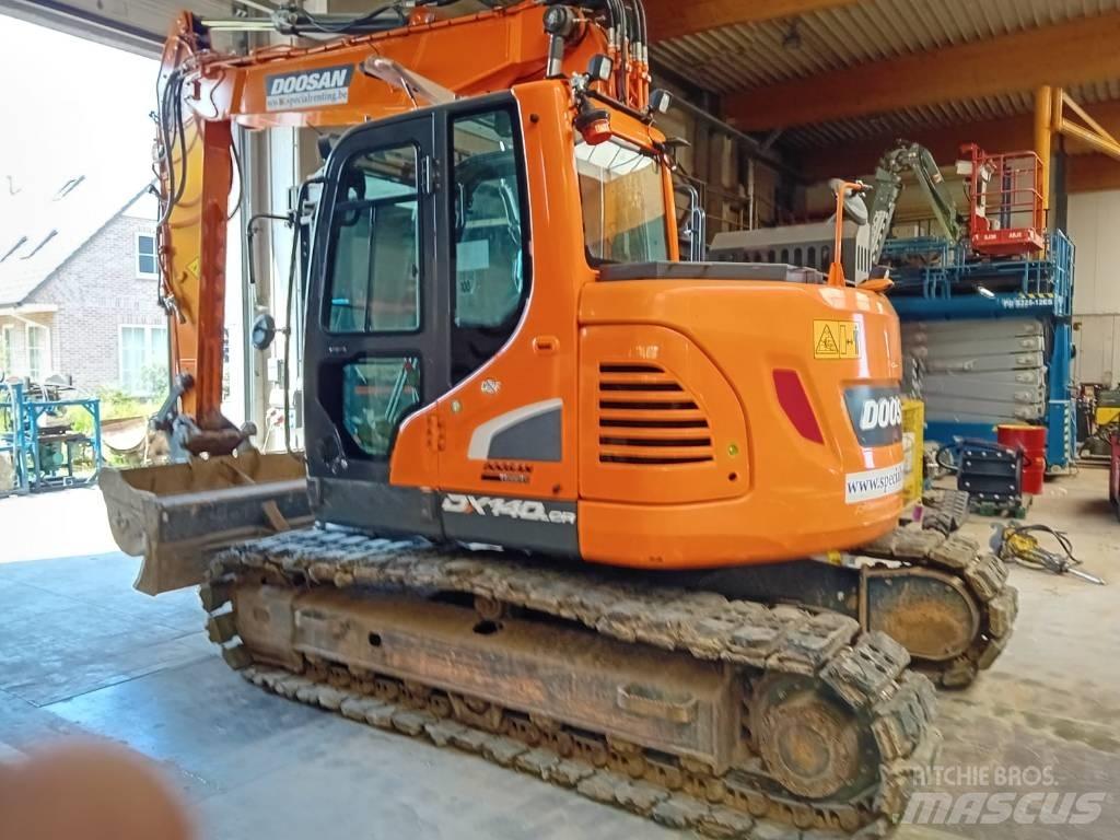 Doosan DX 140 LCR 대형 굴삭기 29톤 이상