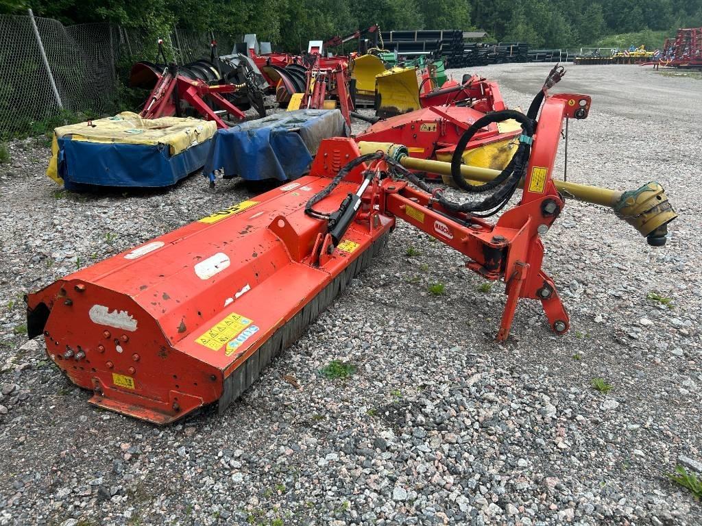 Maschio Giraffa 210 목장 제초기 및 토퍼