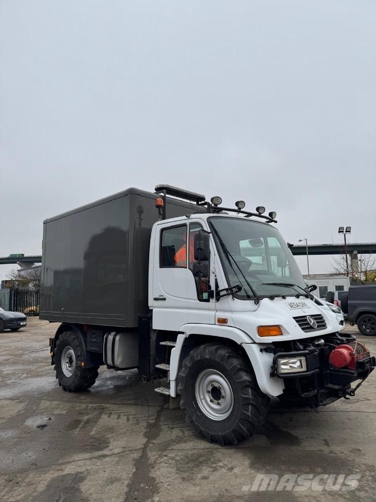Unimog U300 다목적 장비