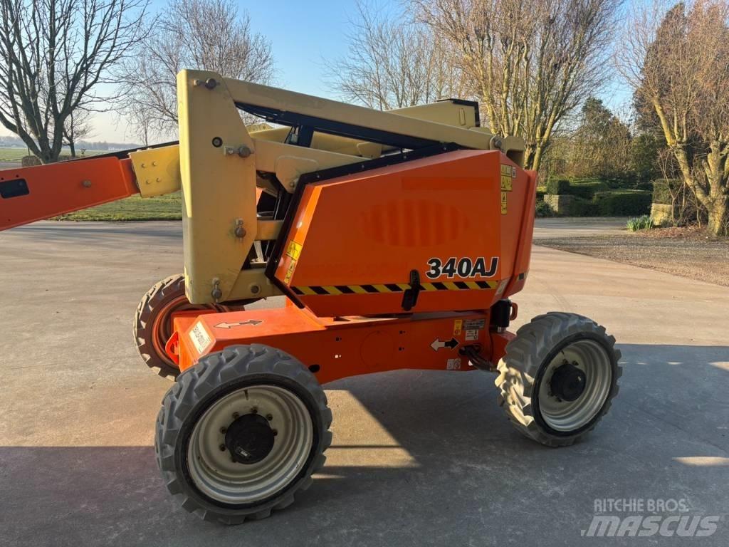 JLG 340 AJ 관절형 전동이동 리프트