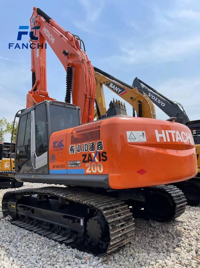 Hitachi ZX 200 대형 굴삭기 29톤 이상