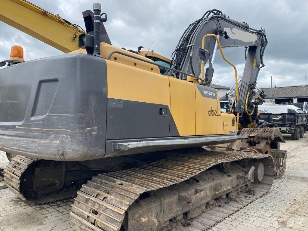 Volvo EC 220 D 대형 굴삭기 29톤 이상