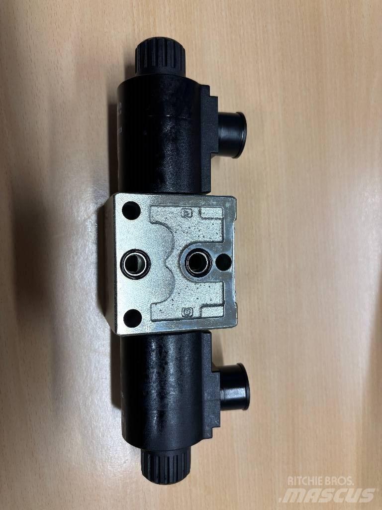 Tanco Spool Valve 유압식 기계