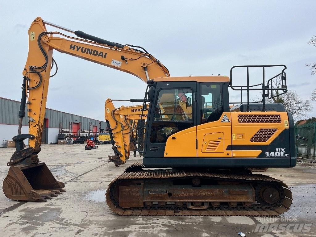 Hyundai HX140LC 대형 굴삭기 29톤 이상