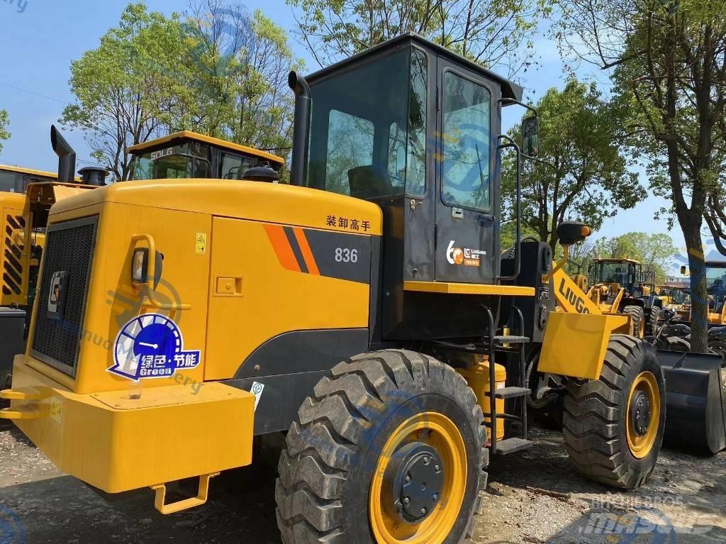 LiuGong CLG 836  휠로우더