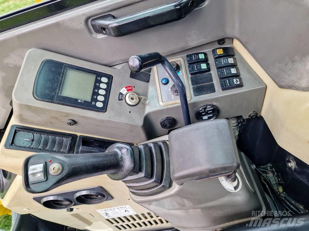 Yanmar Vio 80 중형굴삭기 7톤-28톤