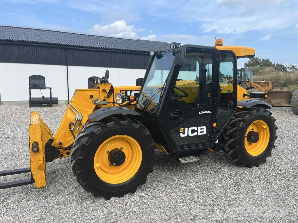 JCB 527-58 Agri Plus 농업용 텔레 핸들러