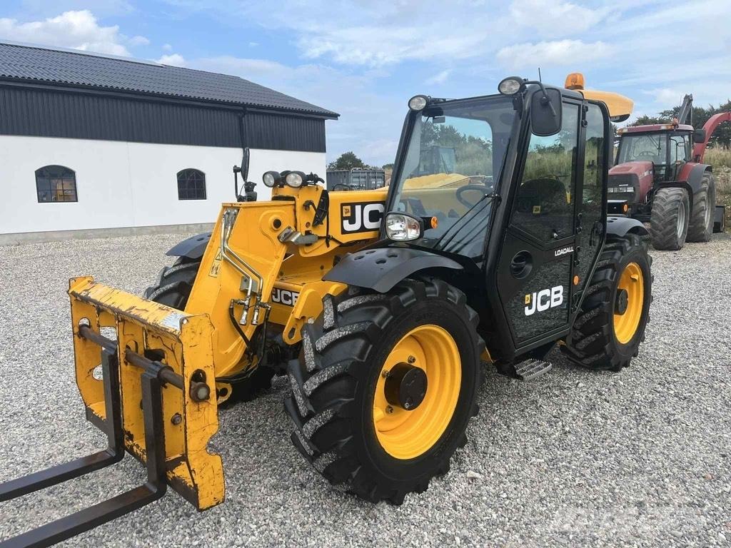 JCB 527-58 Agri Plus 농업용 텔레 핸들러