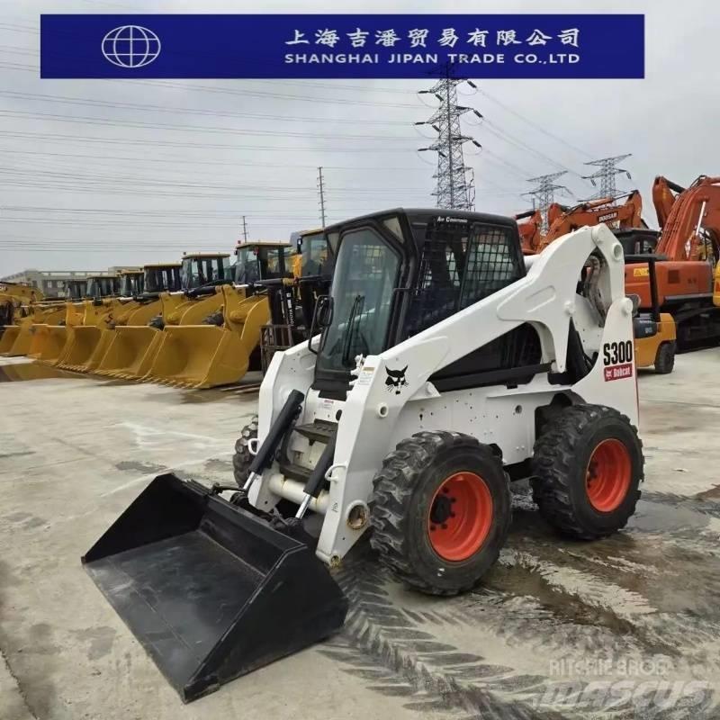 Bobcat S 330  스키드로더