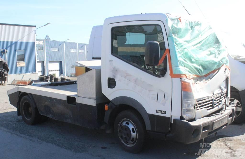 Nissan Cabstar 트랙터 유닛