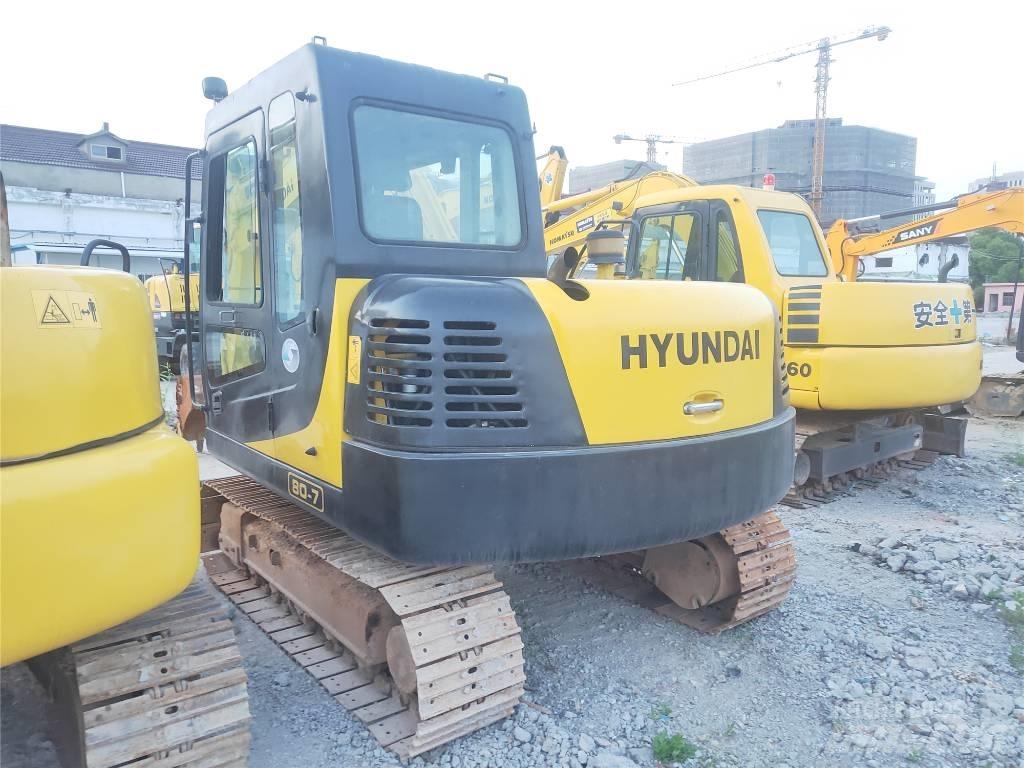 Hyundai R80-7 대형 굴삭기 29톤 이상