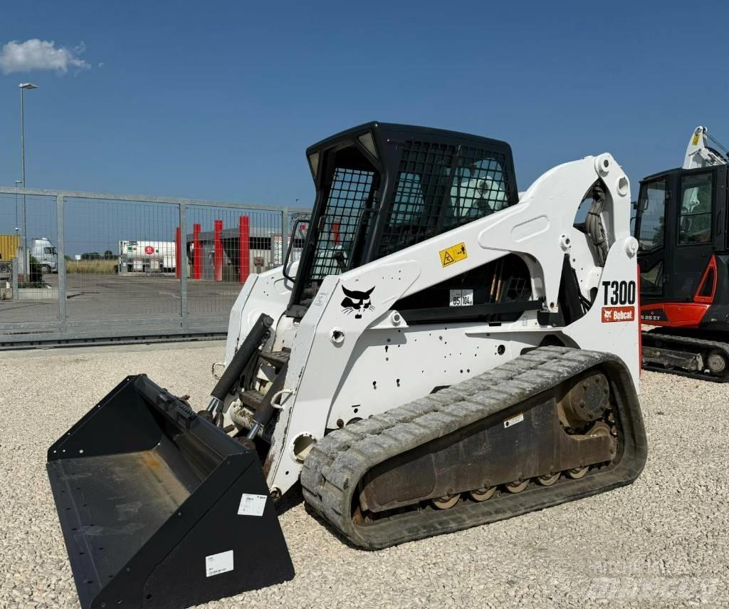 Bobcat T 300 미니 로더