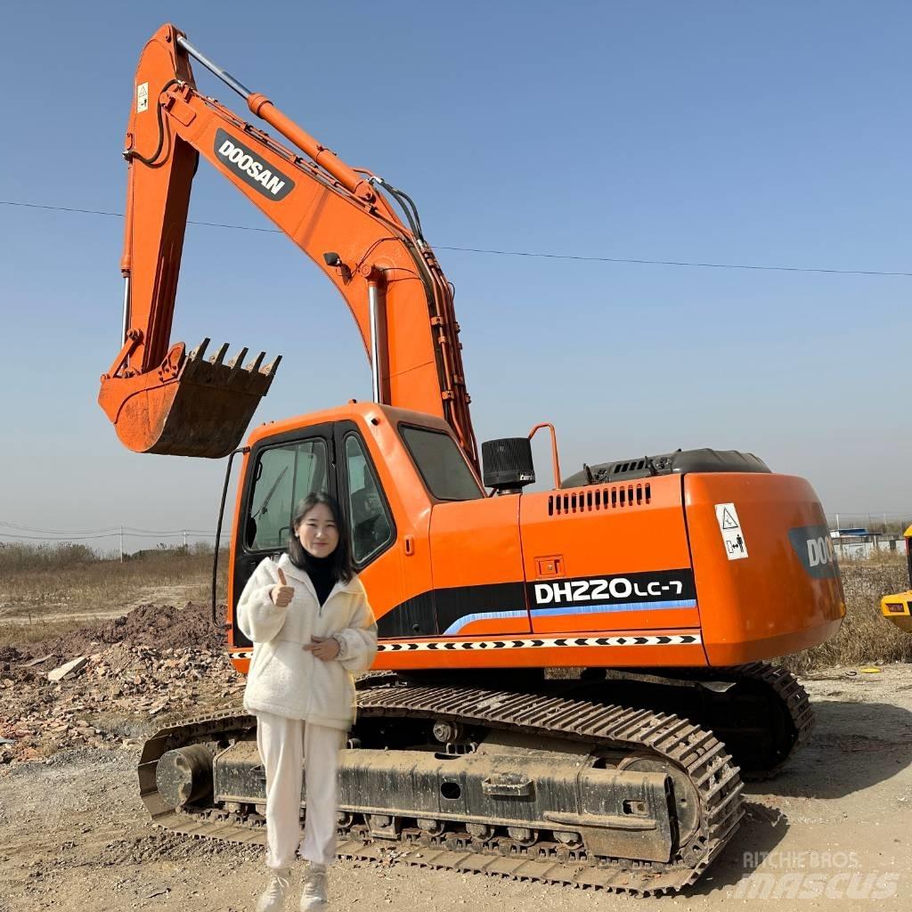 Doosan DH220LC-7 대형 굴삭기 29톤 이상