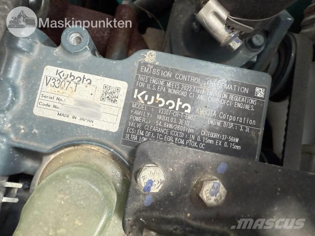 Sunward SWL 3230  스키드로더