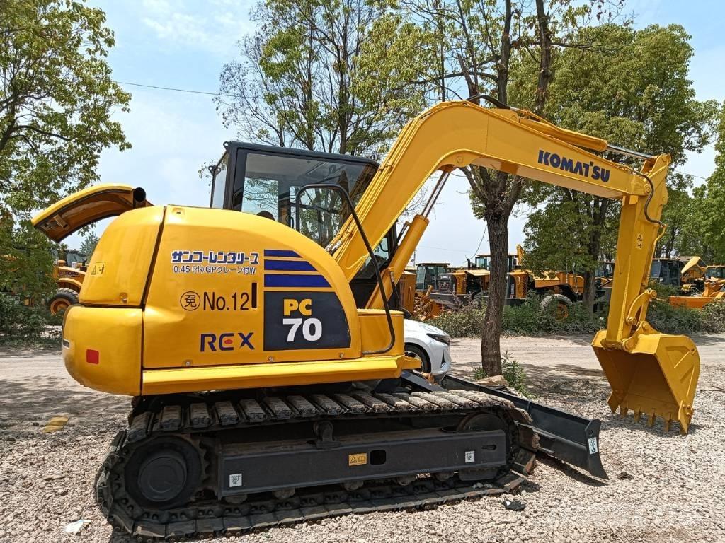 Komatsu PC 70 대형 굴삭기 29톤 이상