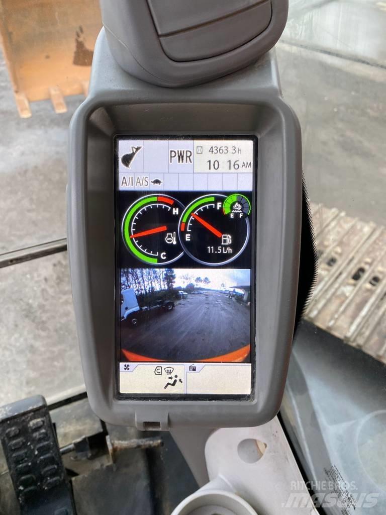 Hitachi ZX 210 LC-6 대형 굴삭기 29톤 이상