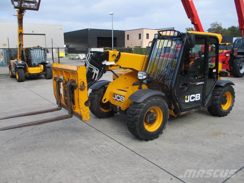 JCB 525-60 (404) 텔러 핸들러