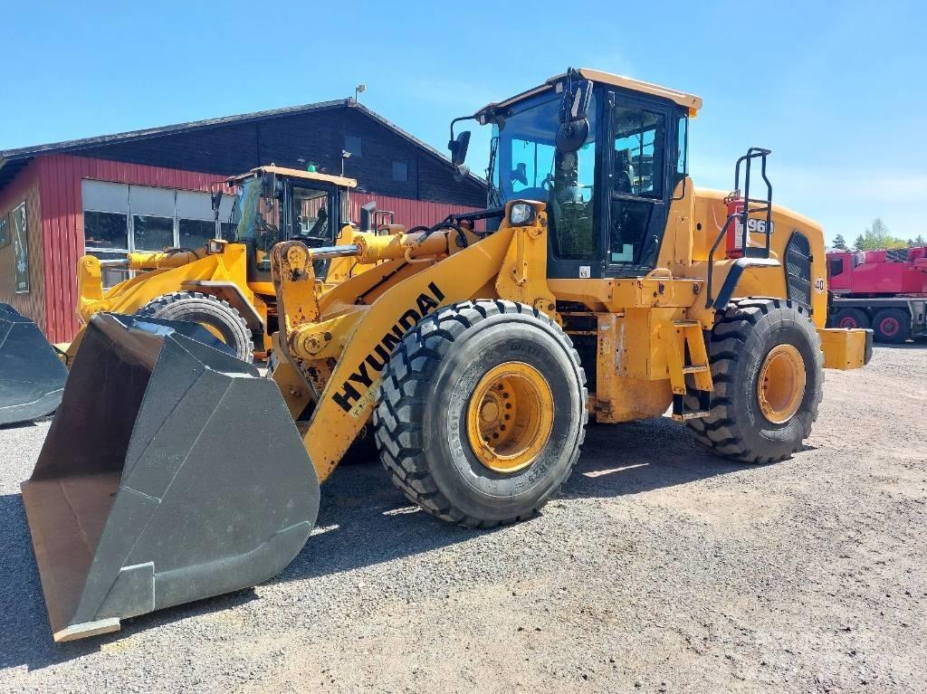 Hyundai HL 960  휠로우더