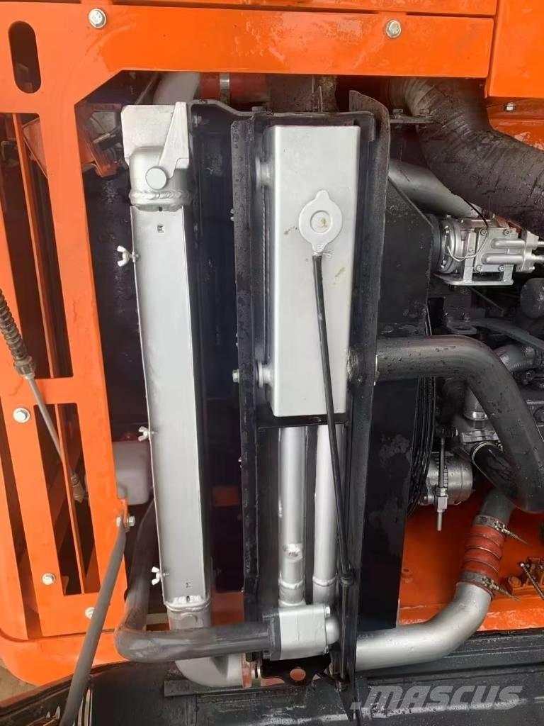 Doosan DX300LC-9C 대형 굴삭기 29톤 이상