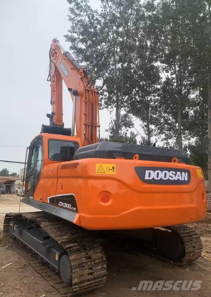 Doosan DX300LC-9C 대형 굴삭기 29톤 이상