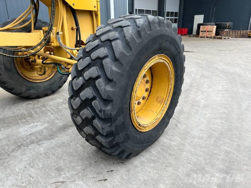 CAT 140H 그레이더