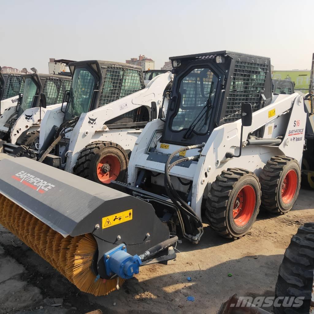 Bobcat S16  스키드로더