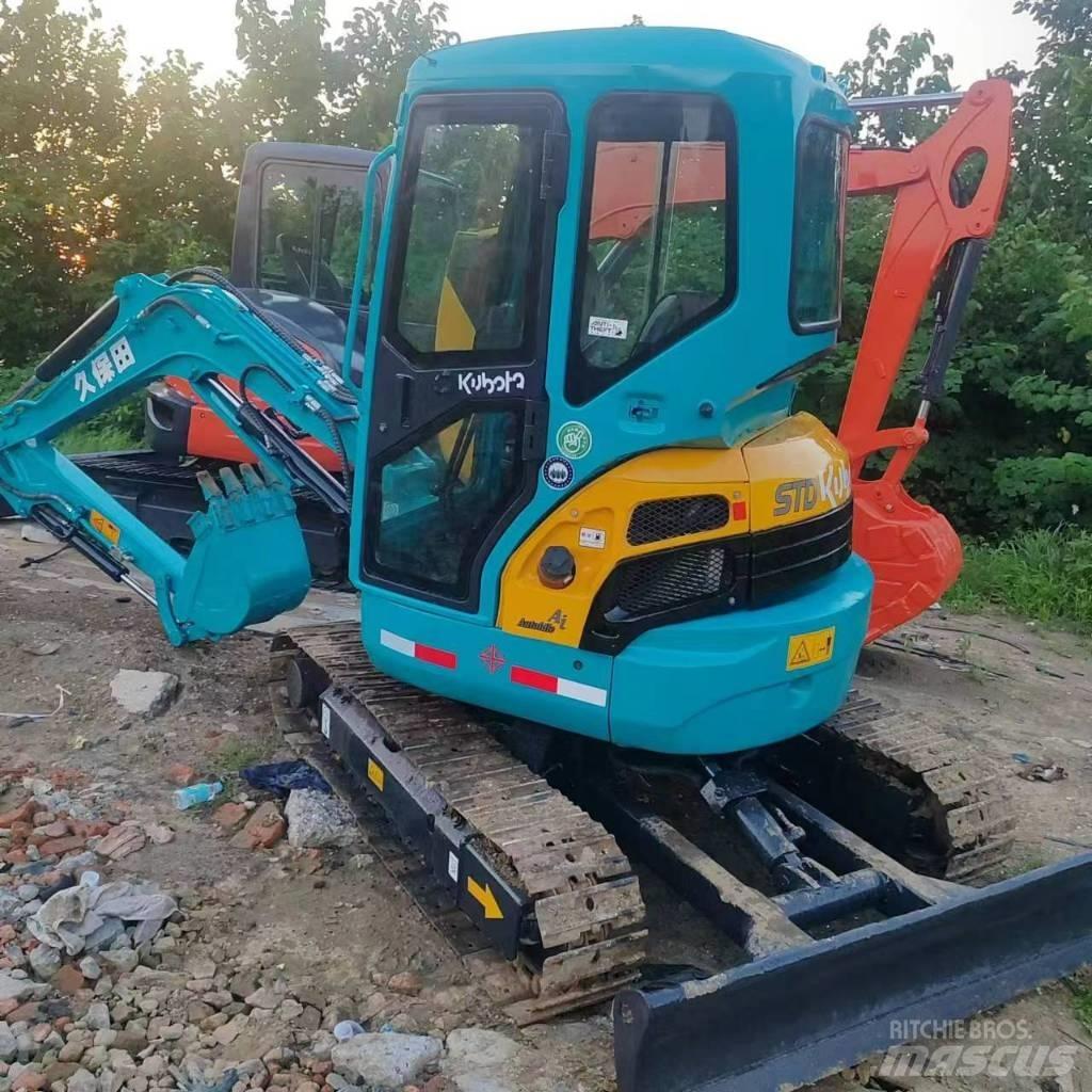 Kubota KX135 소형 굴삭기 7톤 미만