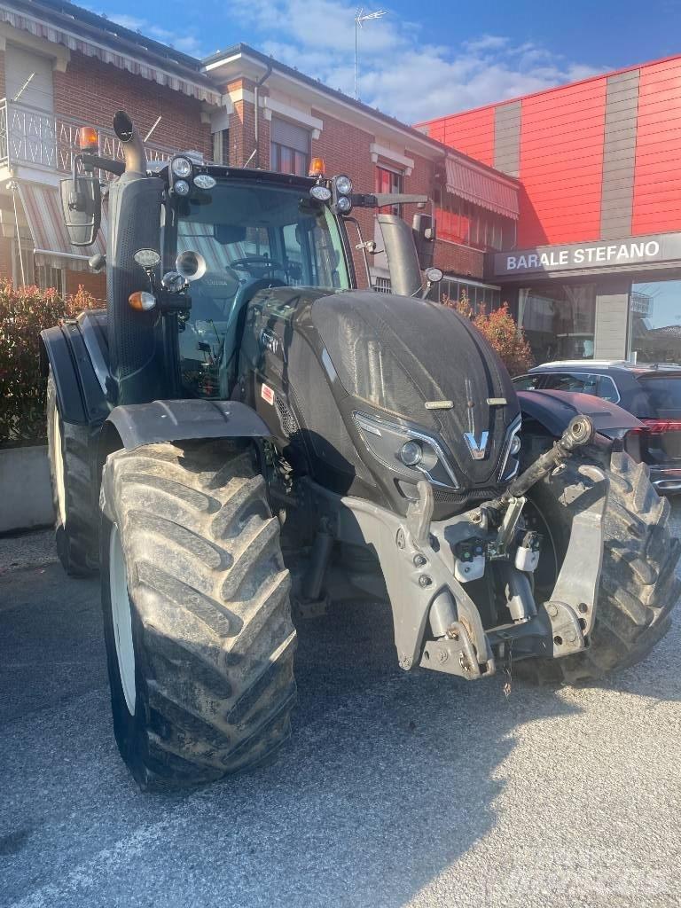 Valtra T 144 트랙터