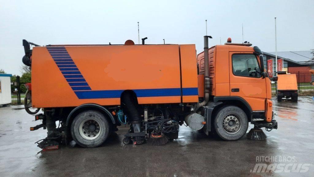 Volvo FM9 + Beam CX800 청소 트럭