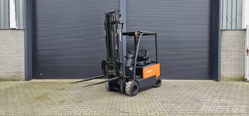 Doosan B20X-7 전동 지게차