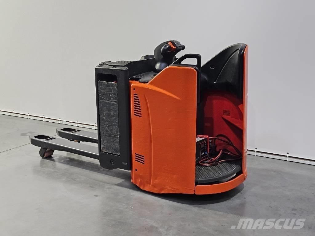 Linde T20SP 로우 리프터(승강대 포함)