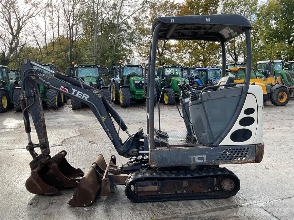 Terex TC 15 소형 굴삭기 7톤 미만
