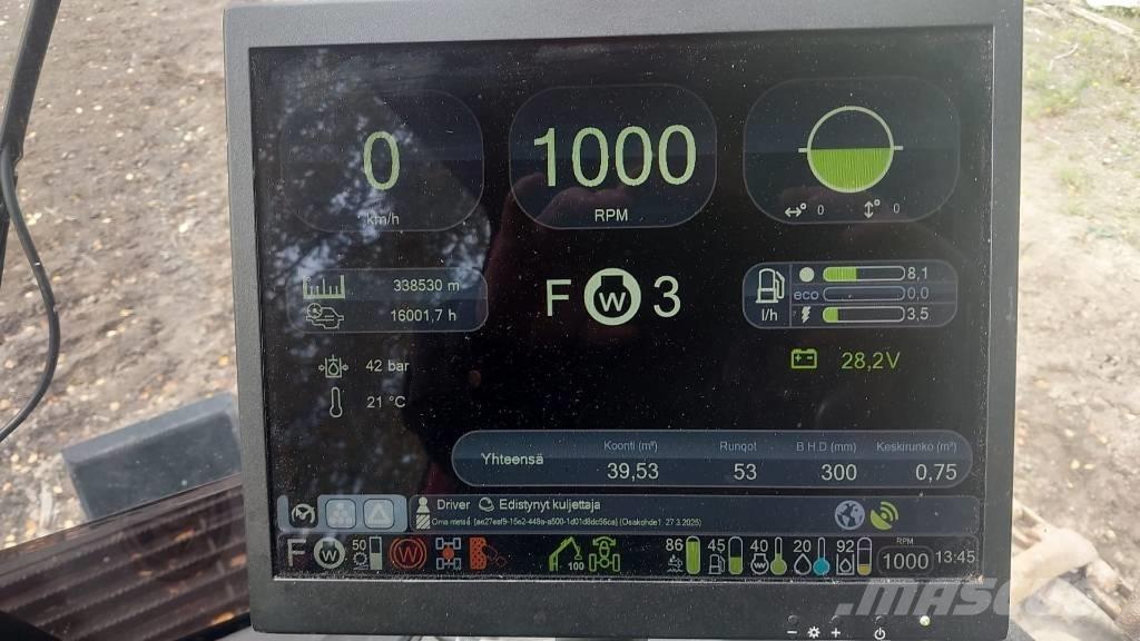 Komatsu 901 원목 하베스터