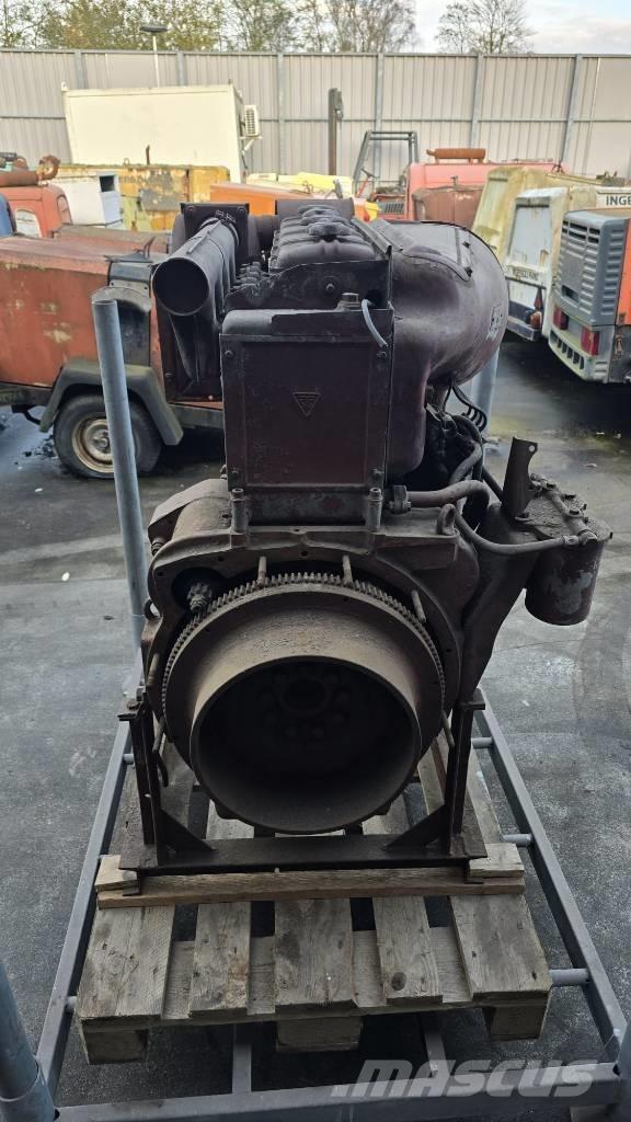 Deutz F4L514 엔진