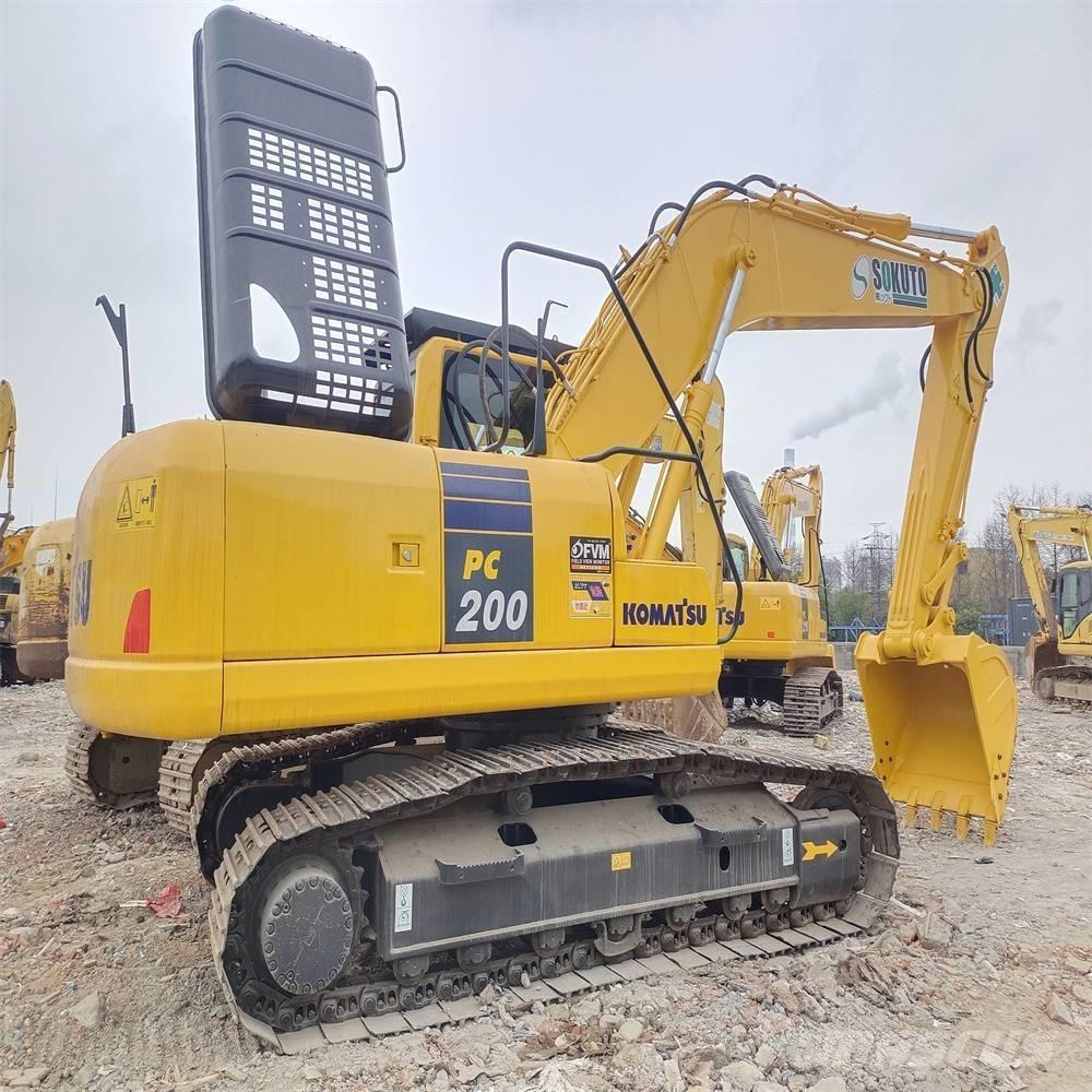 Komatsu PC 200 대형 굴삭기 29톤 이상