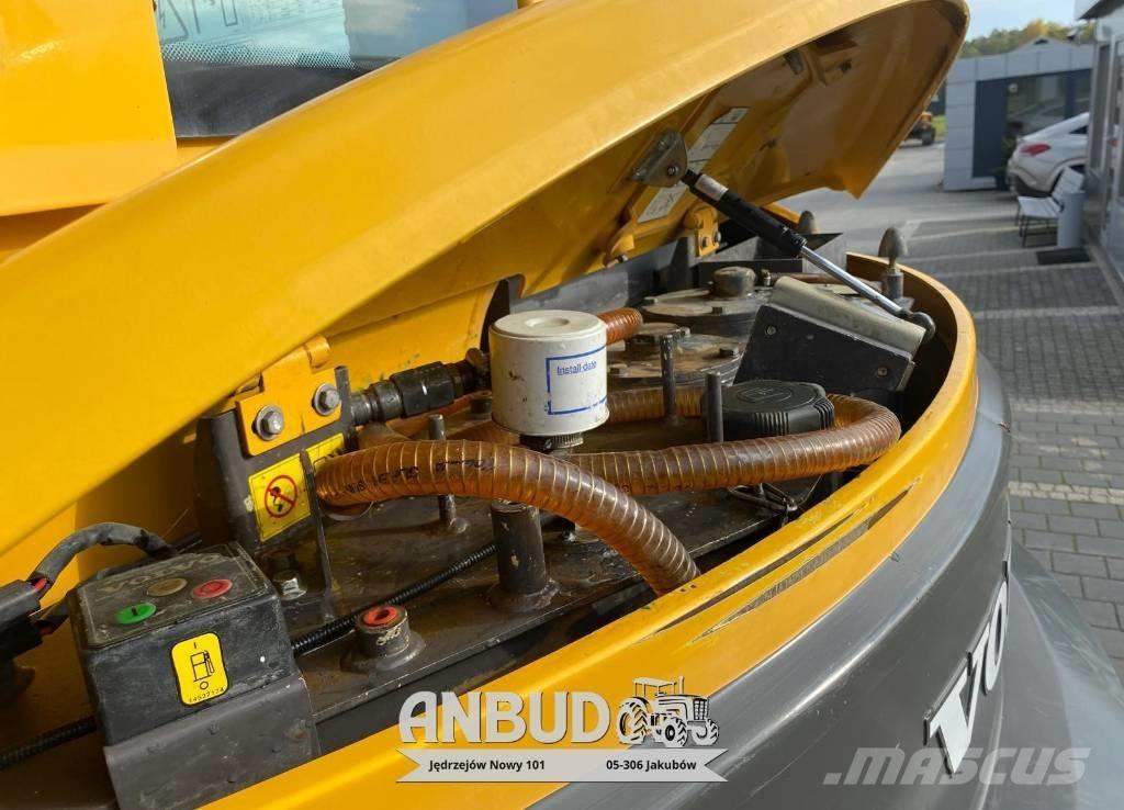 Volvo ECR 88 D 대형 굴삭기 29톤 이상