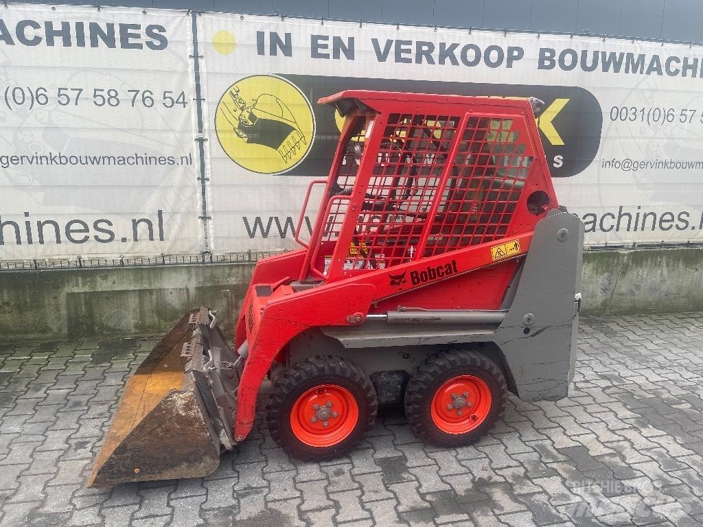 Bobcat S 70  스키드로더