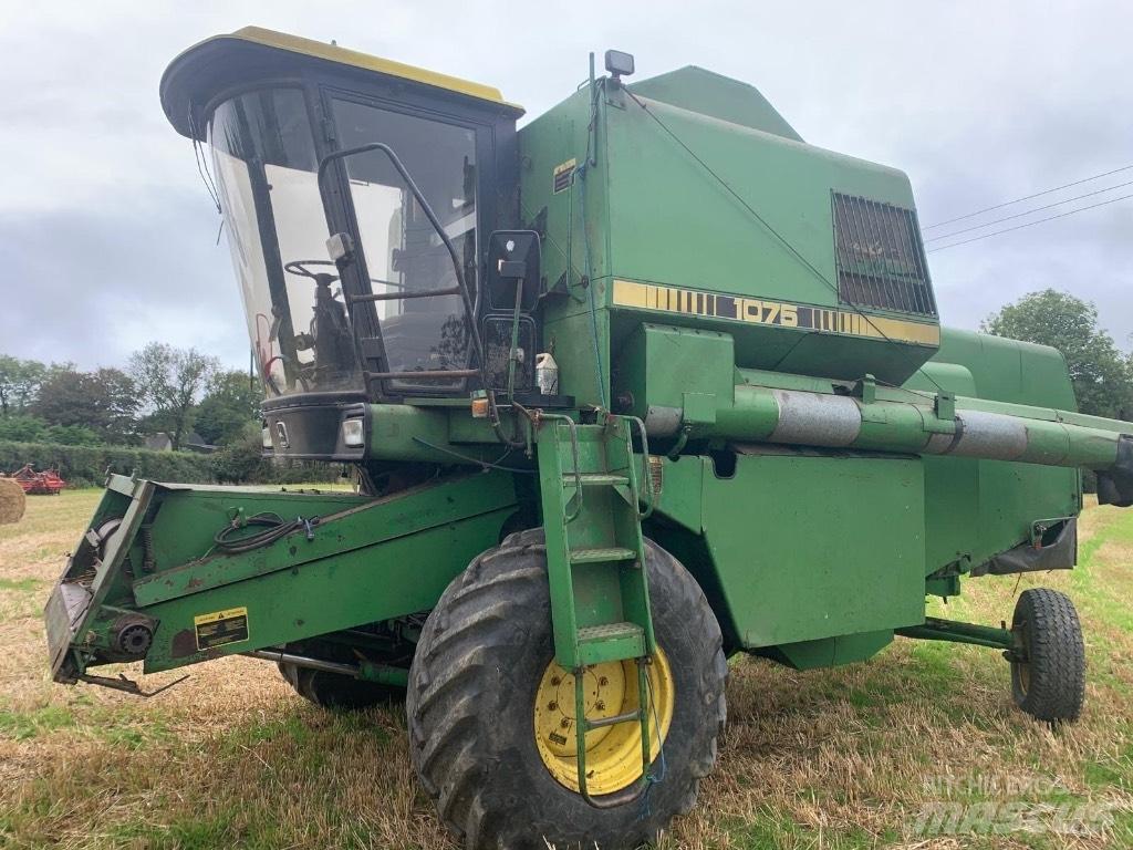 New Holland 1075 콤바인 수확기