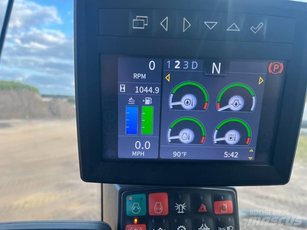 DEERE 724P  휠로우더