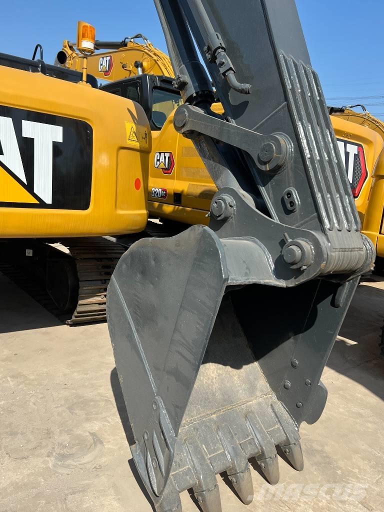 Volvo EC170  휠 굴삭기