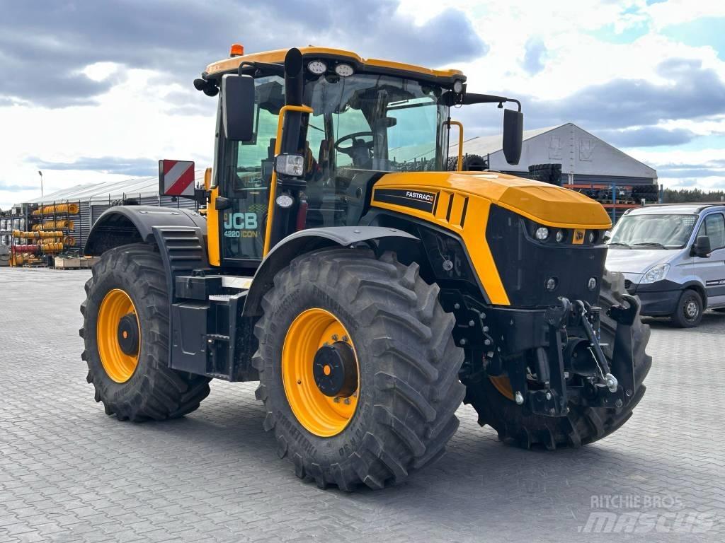 JCB 4220 ICON 트랙터