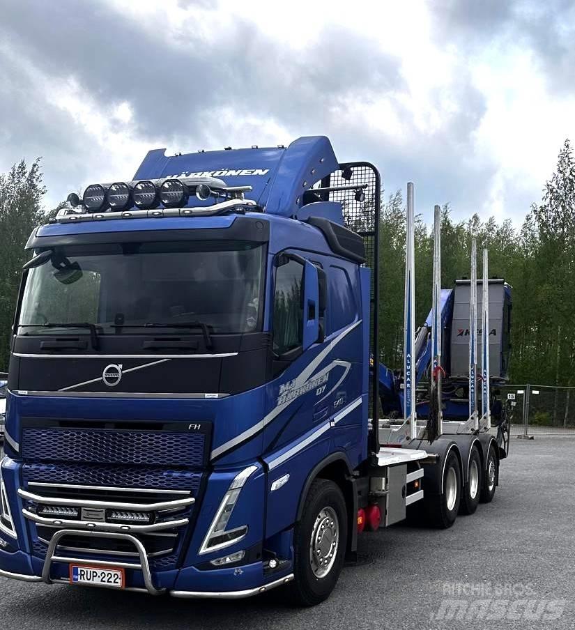 Volvo FH 12 목재 트럭