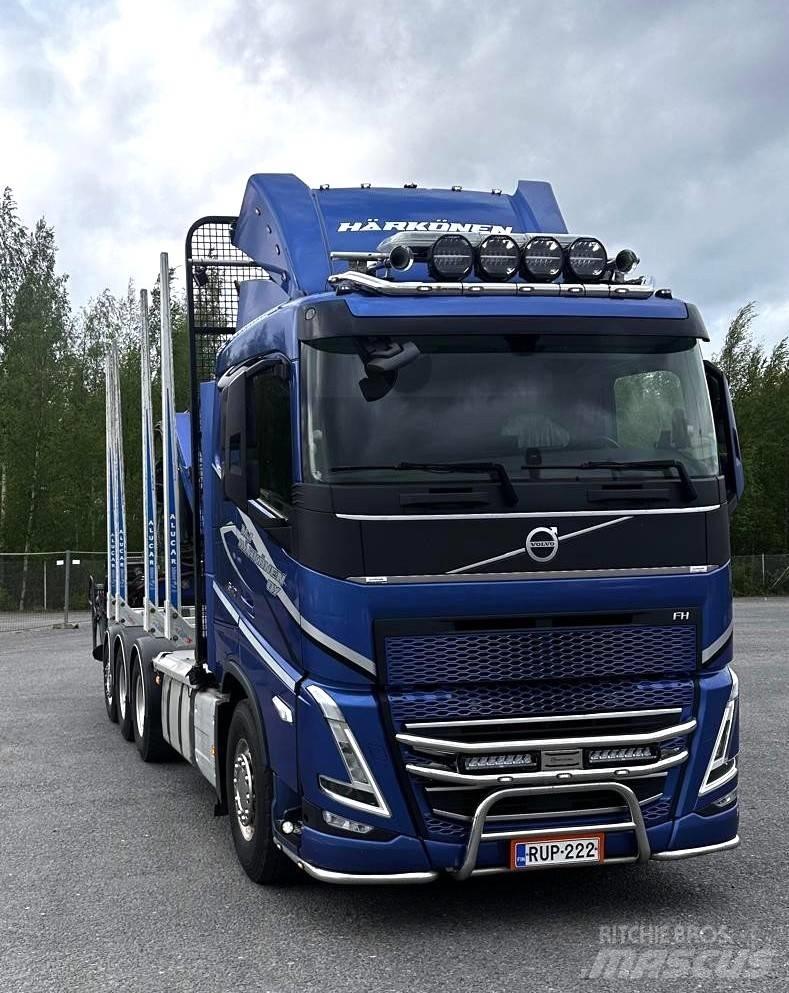 Volvo FH 12 목재 트럭