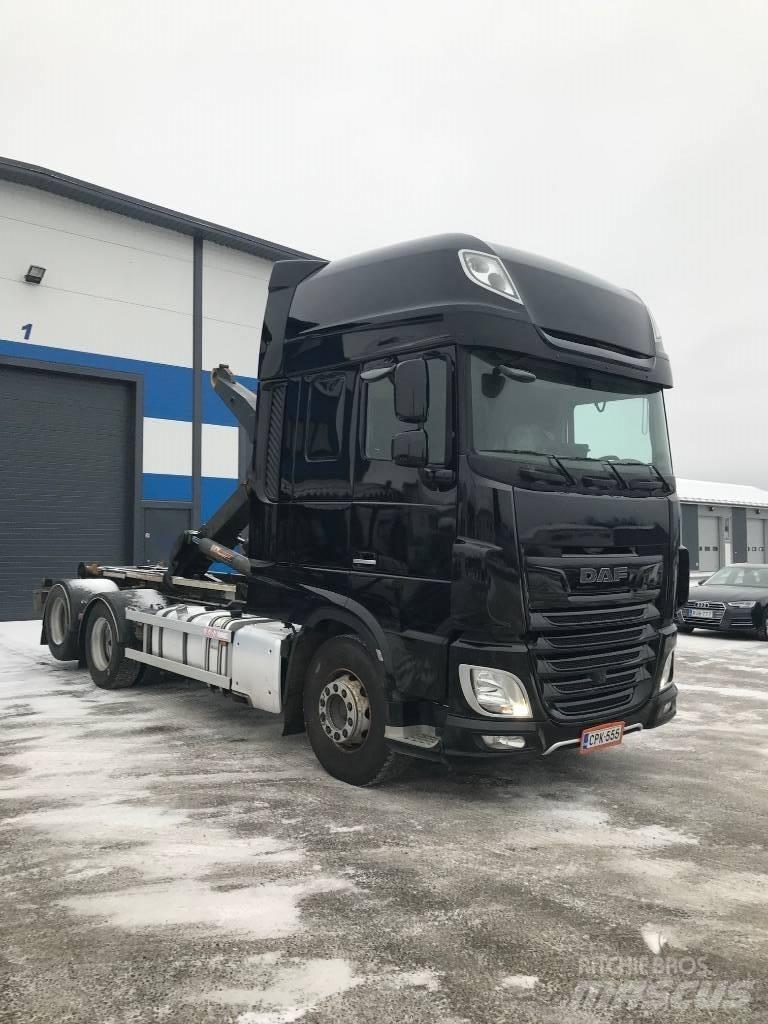 DAF XF530 FAS 훅 리프트 트럭