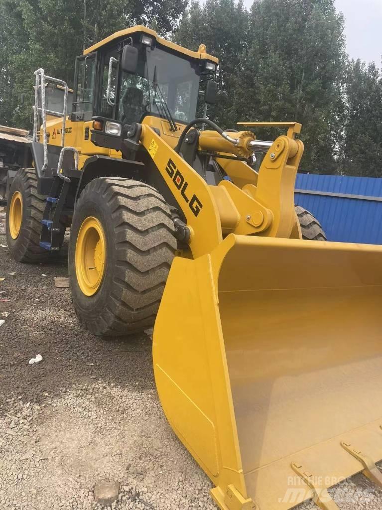 SDLG LG 956F  휠로우더