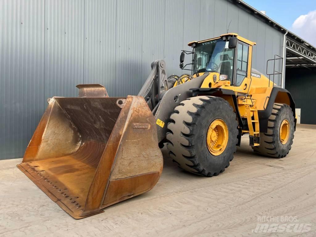 Volvo L220H  휠로우더
